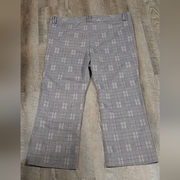 Studio By Torrid Size 24R Women's Brown Plaid Trouser Boot Pants Stretchy - Picture 3 of 6